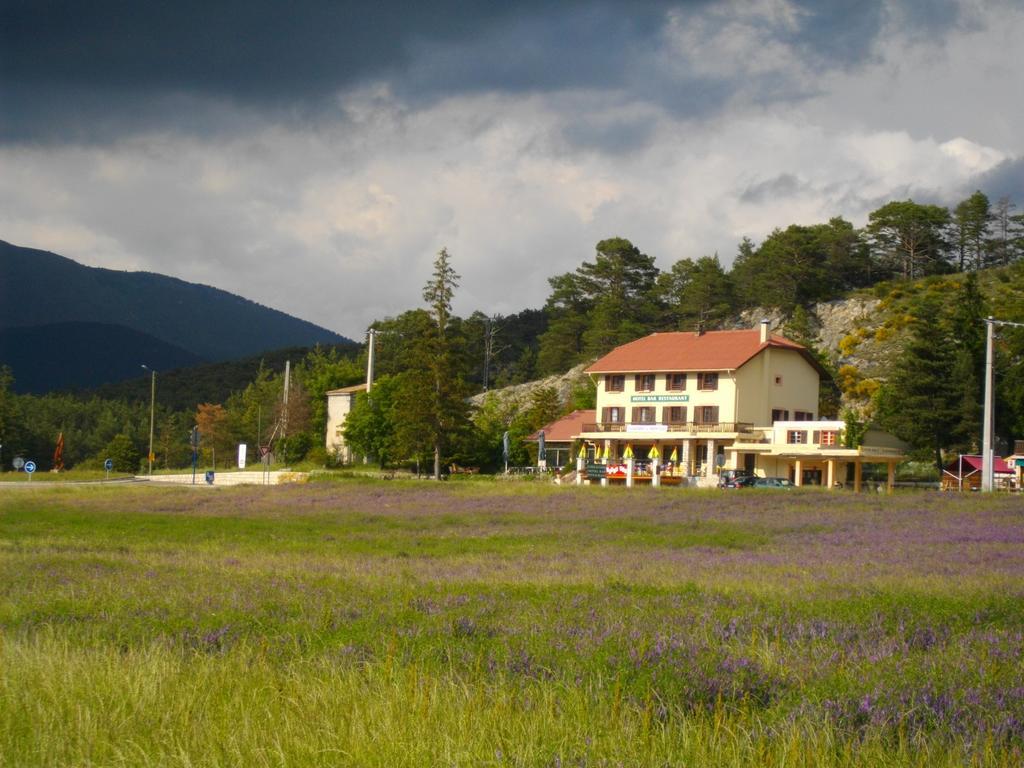 Le Relais De L'Artuby Otel Séranon Dış mekan fotoğraf